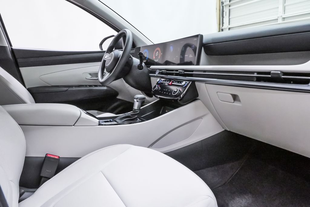 2026 Hyundai Tucson SEL - Photo 12
