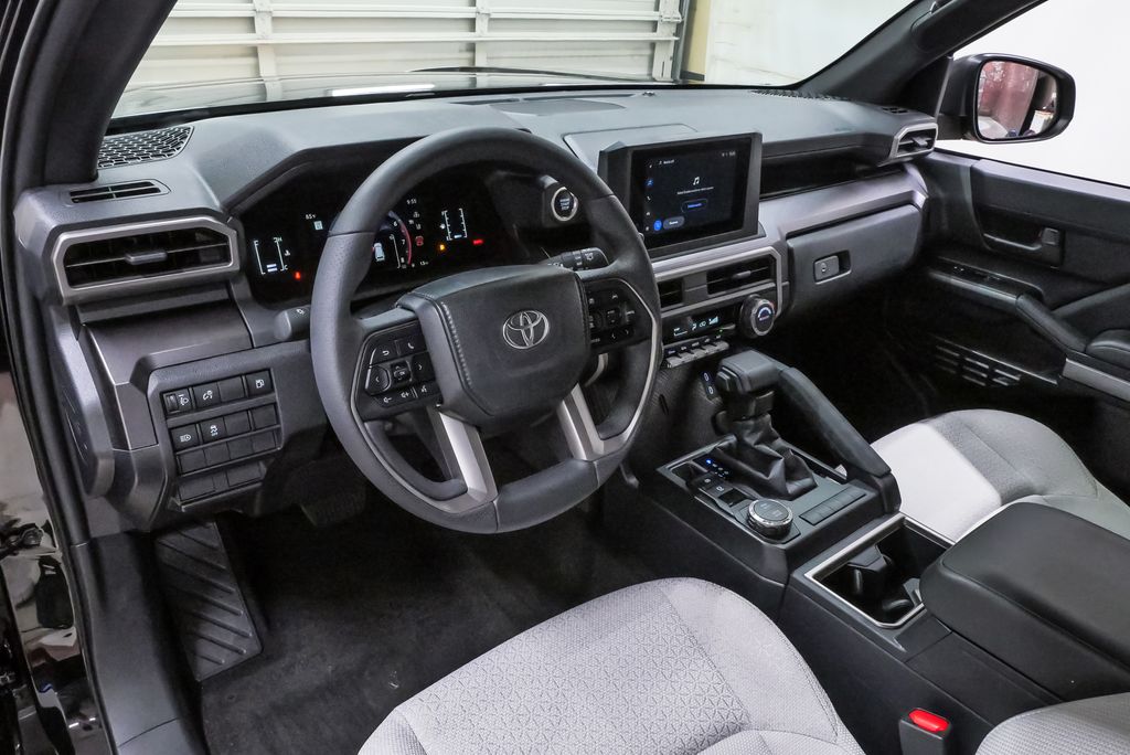 2025 Toyota 4Runner SR5 - Photo 2