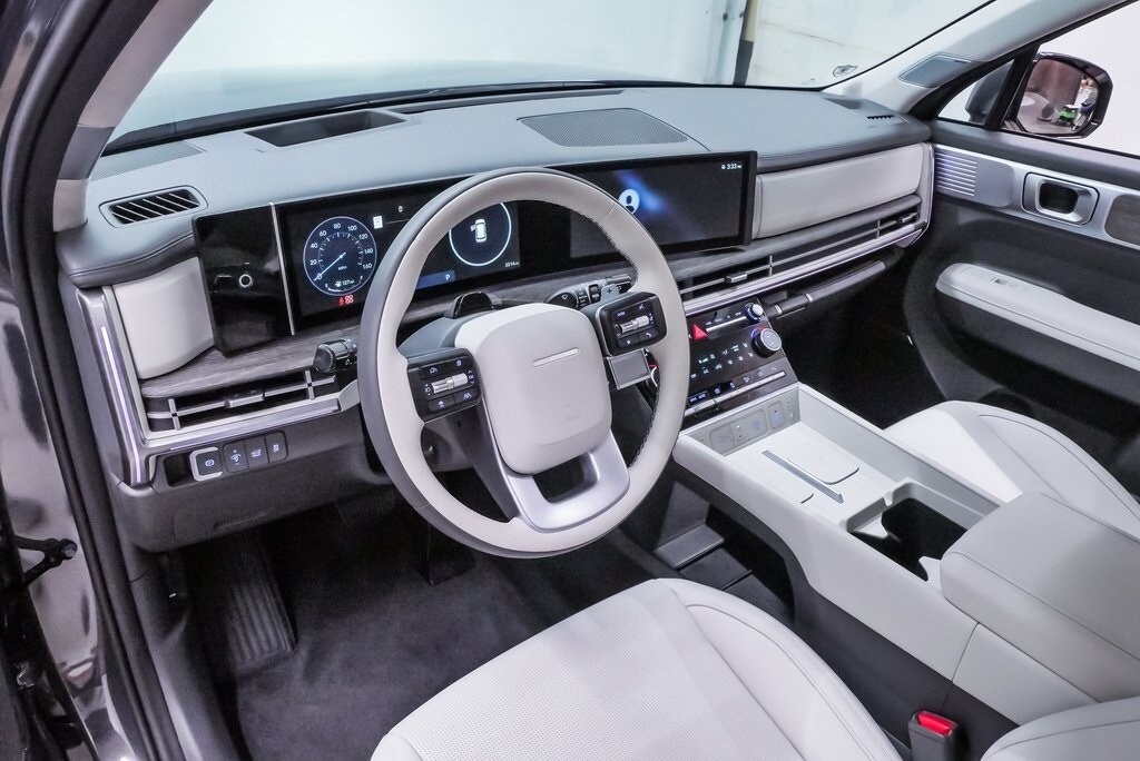 2025 Hyundai Santa Fe Calligraphy photo 2