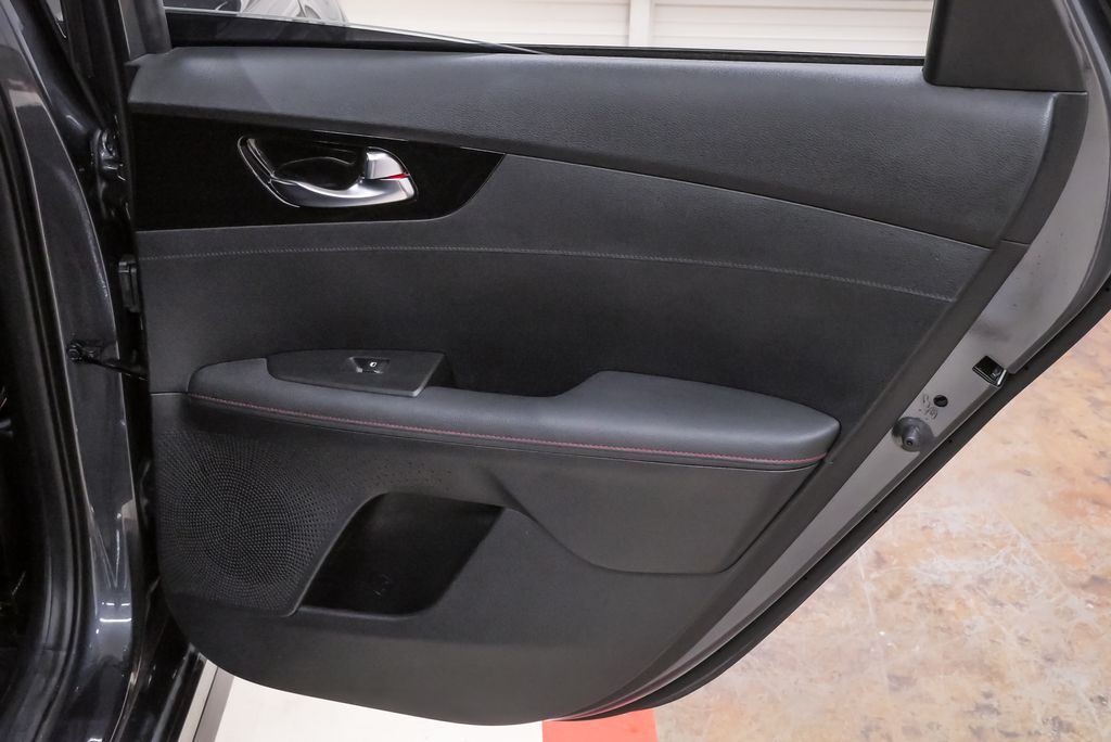 2023 Kia Forte GT - Photo 28