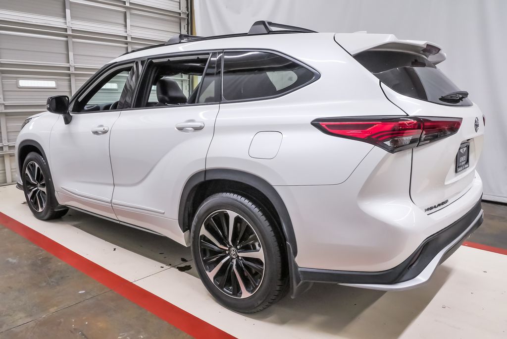 2021 Toyota Highlander XSE - Photo 8