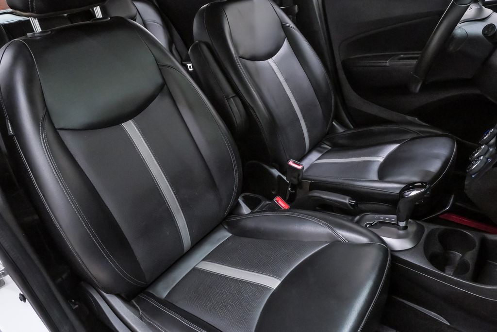 2020 Chevrolet Spark 2LT - Photo 14