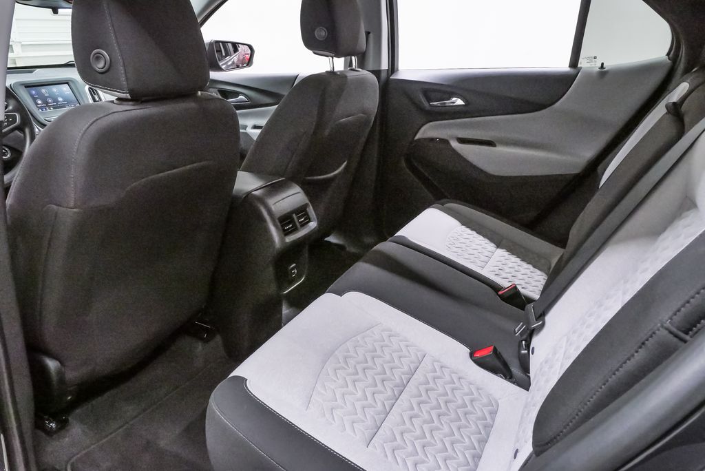 2022 Chevrolet Equinox LS - Photo 10