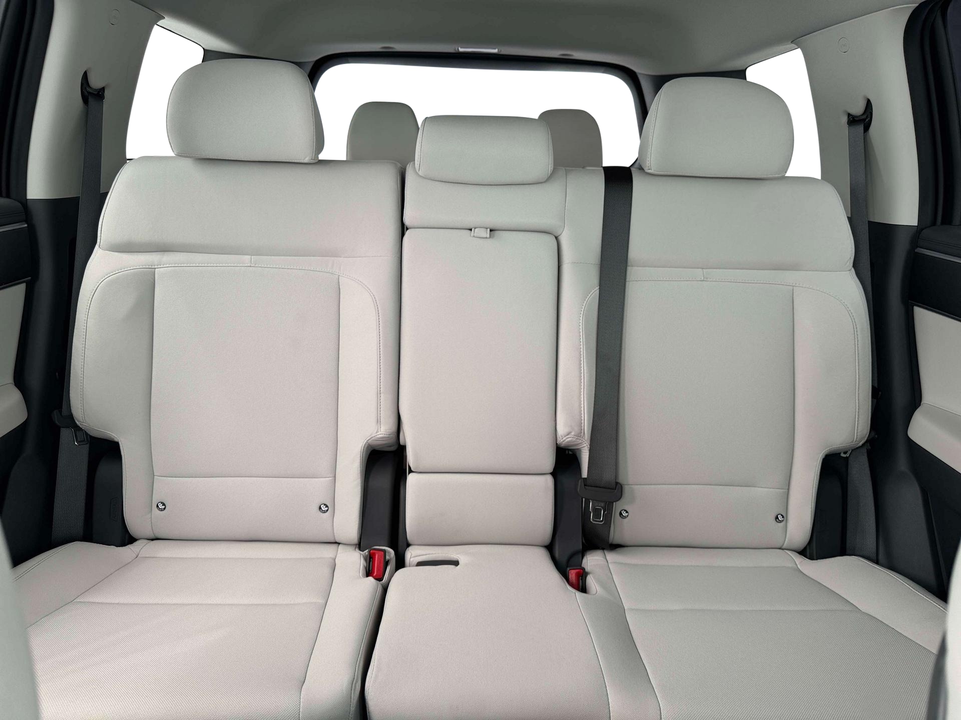 2026 Hyundai Santa Fe SE - Photo 16