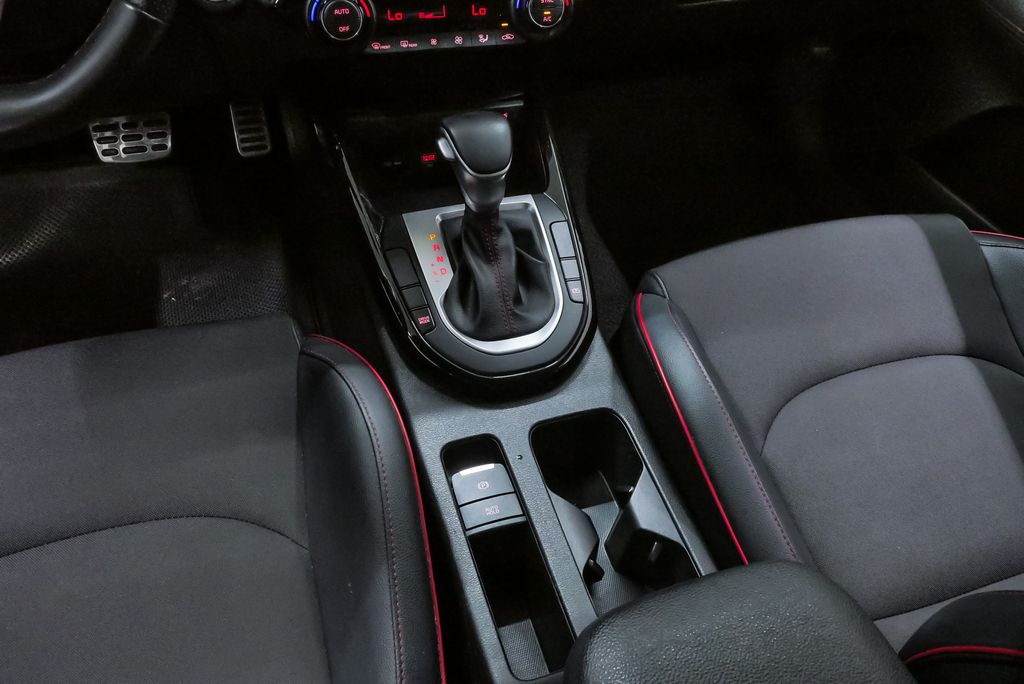 2023 Kia Forte GT - Photo 18
