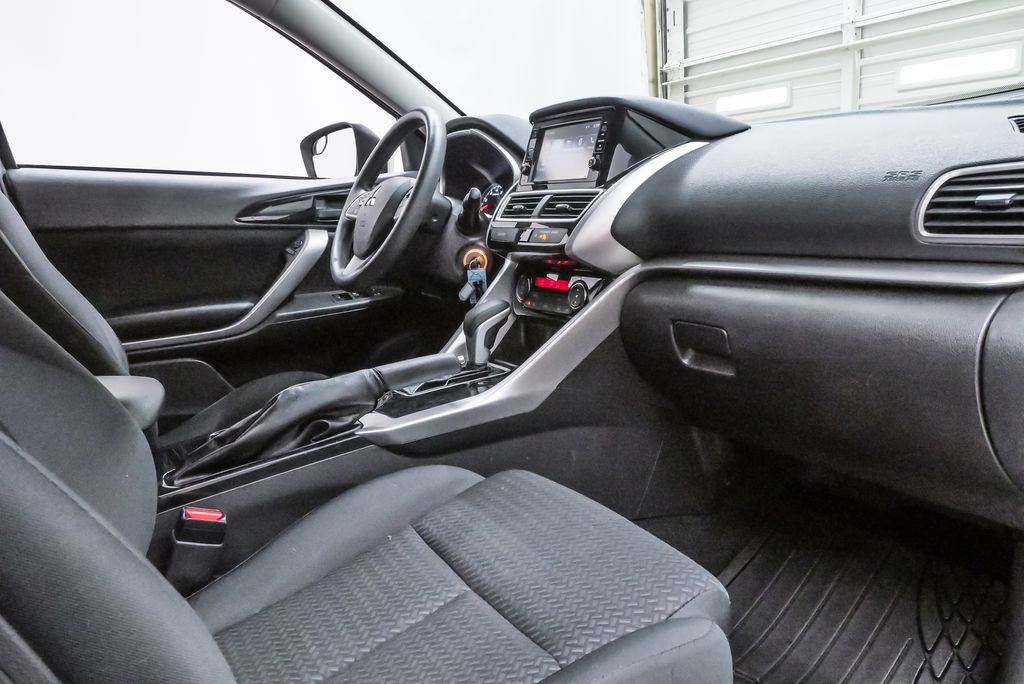 2020 Mitsubishi Eclipse Cross ES - Photo 12
