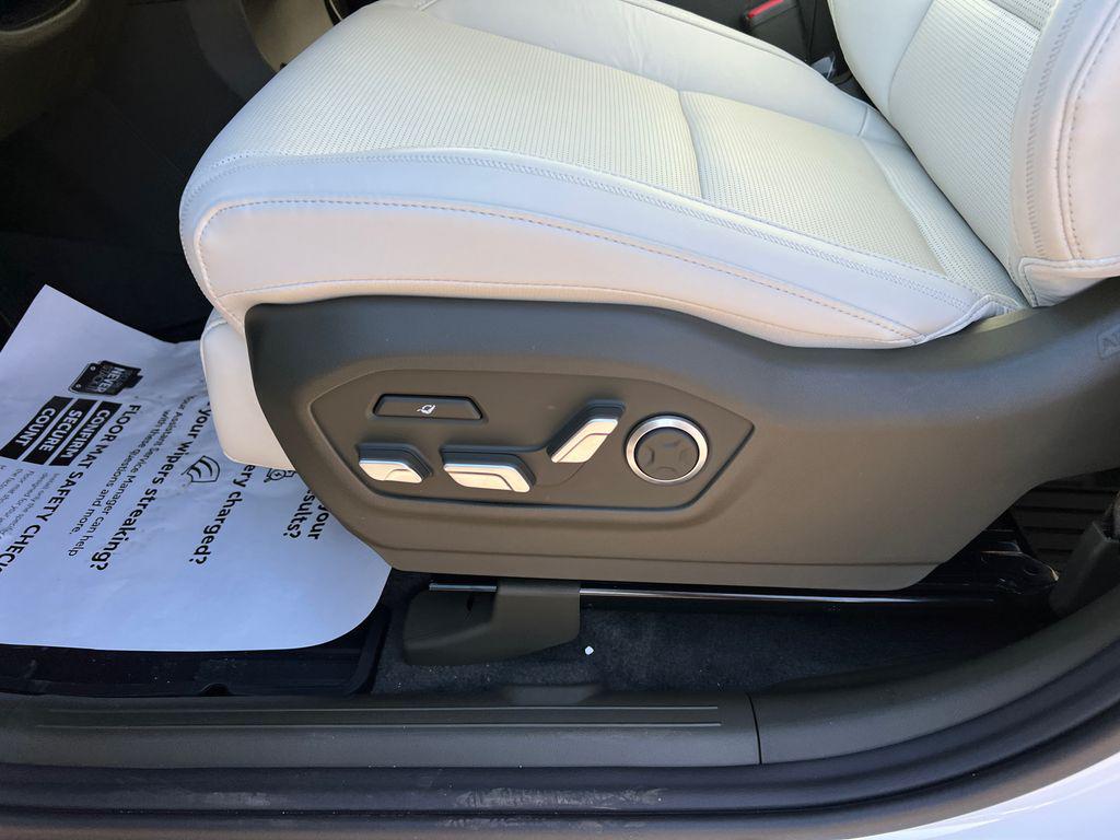 2025 Hyundai Santa Fe Calligraphy - Photo 17