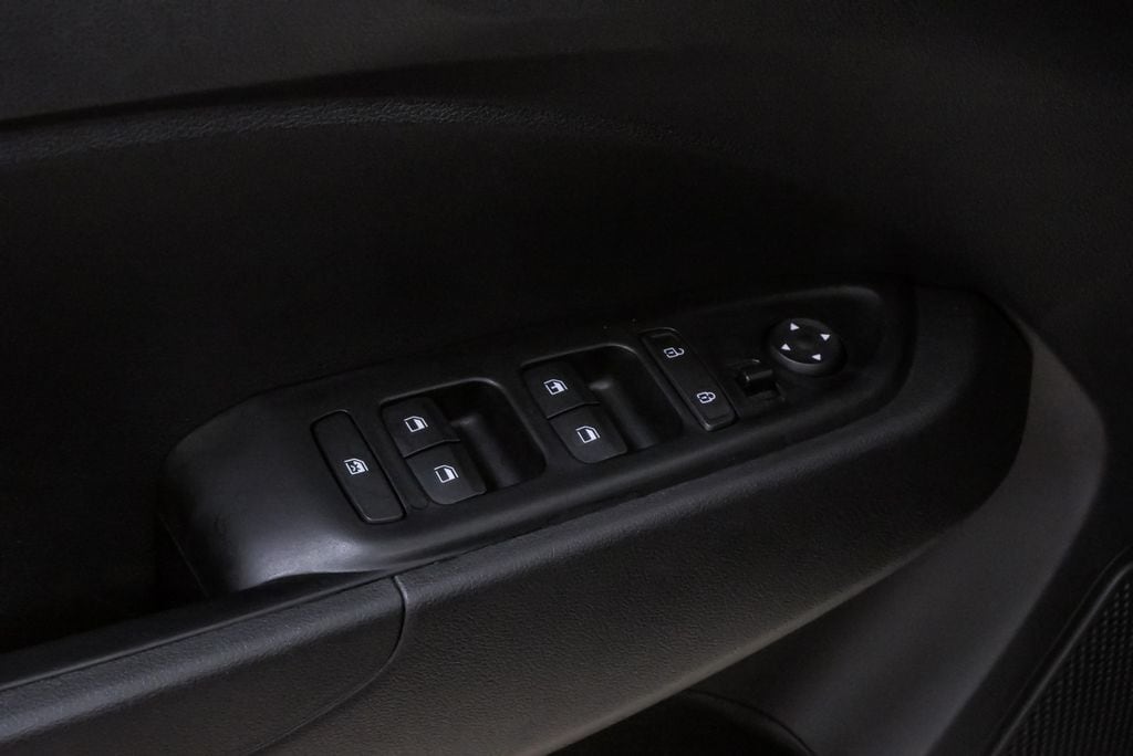 2024 Hyundai Venue SE - Photo 25