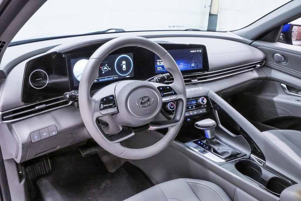 Used 2023 Hyundai Elantra SEL Sedan