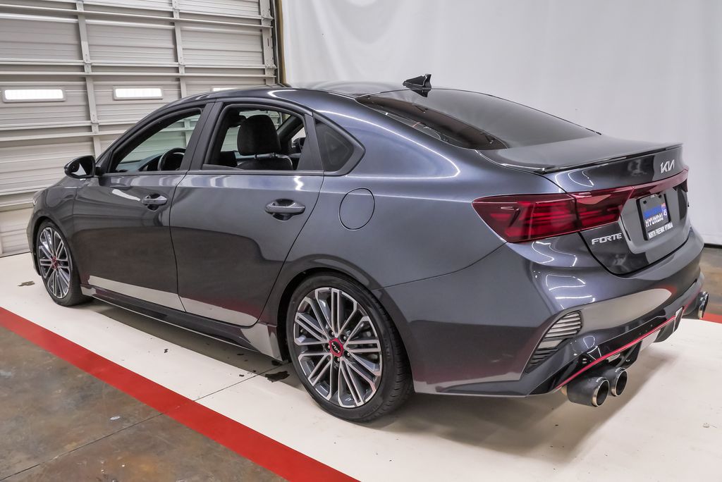 2023 Kia Forte GT - Photo 8
