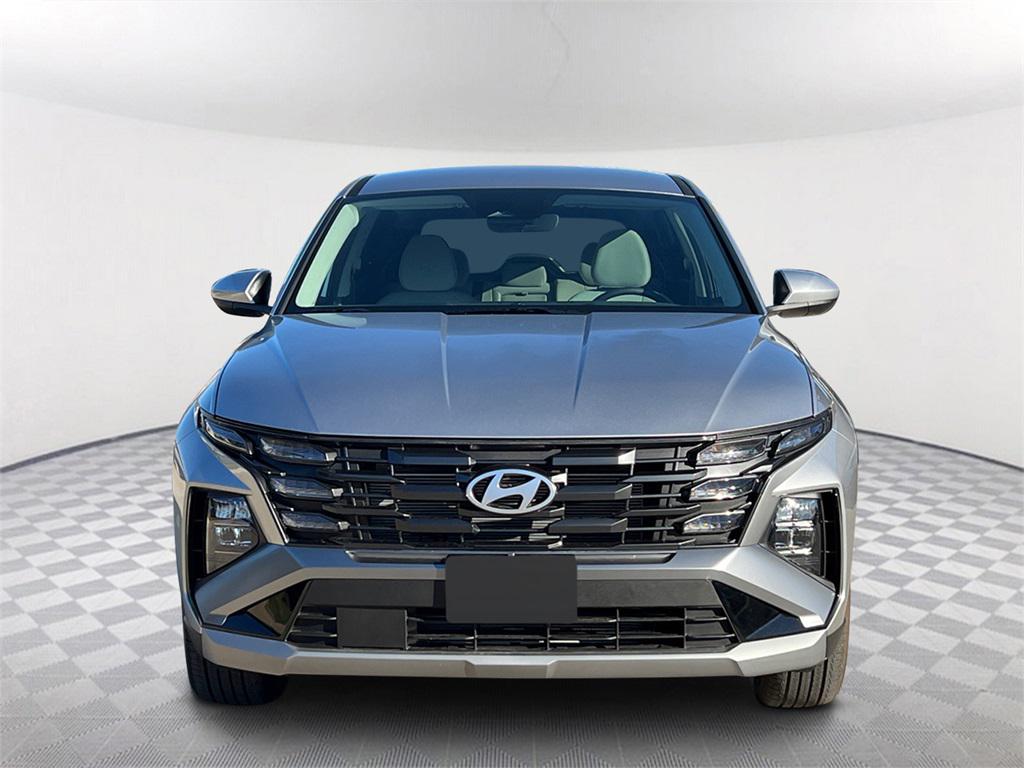 2025 Hyundai Tucson SE photo 2
