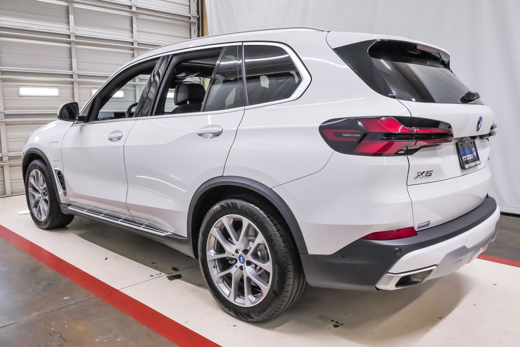 2025 BMW X5 50e - Photo 8