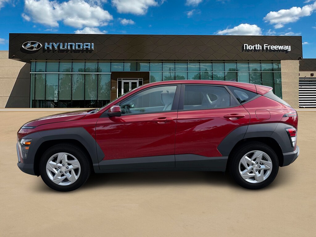 New 2027 Hyundai Kona SE FWD SUV