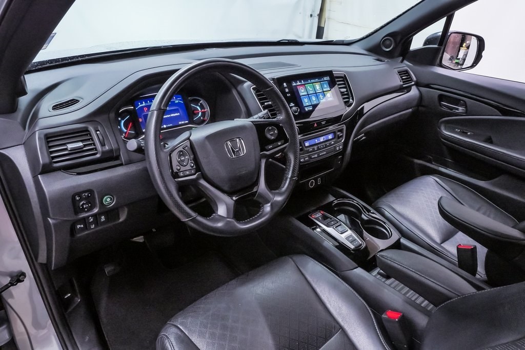 Used 2019 Honda Passport Touring FWD SUV