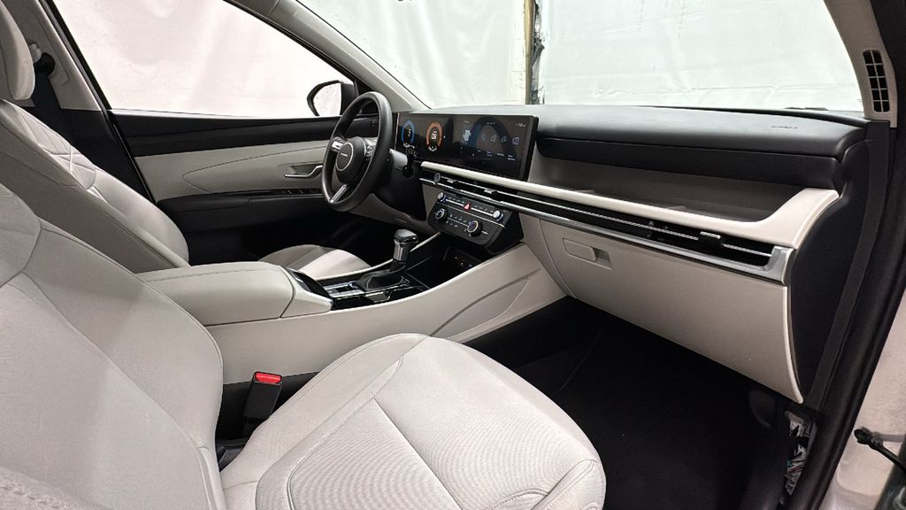 2026 Hyundai Tucson SE - Photo 11