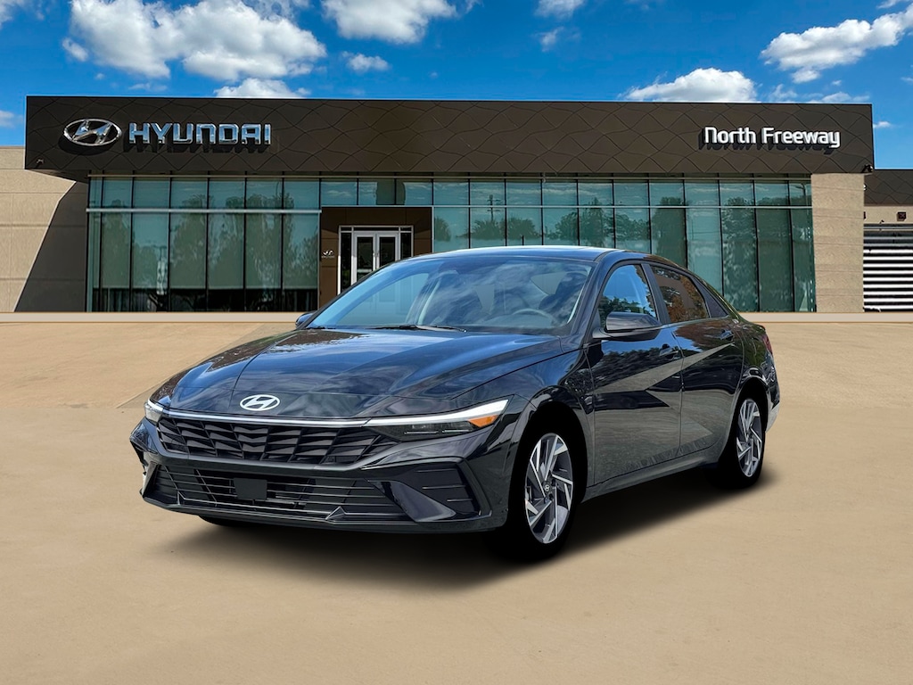 New 2026 Hyundai Elantra Limited Sedan