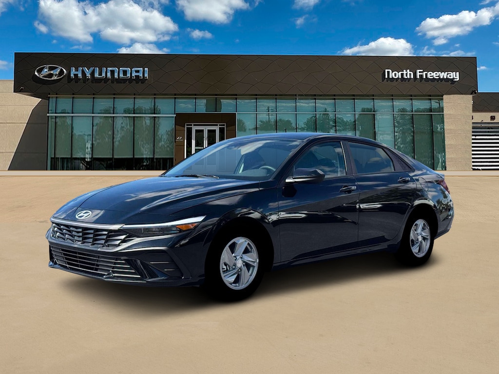 New 2026 Hyundai Elantra SE Sedan