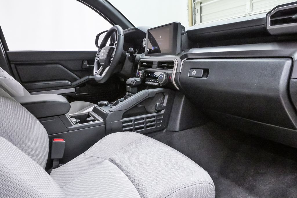 2025 Toyota 4Runner SR5 - Photo 13