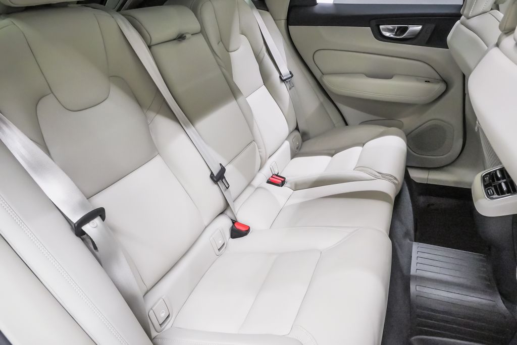 2026 Volvo XC60 Ultra - Photo 12