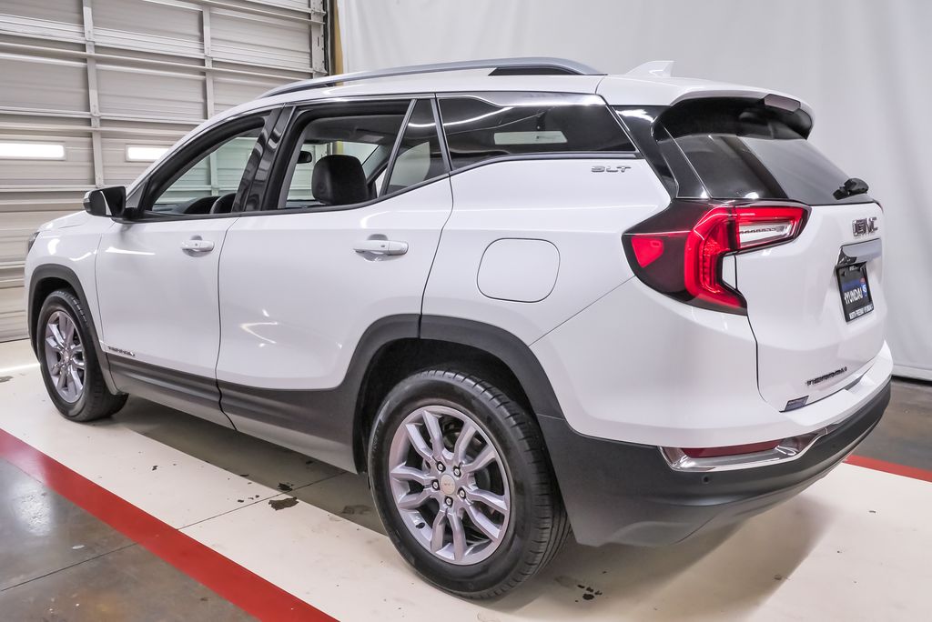 2023 GMC Terrain SLT - Photo 8