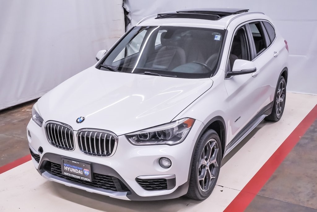 2016 BMW X1 28i's photo