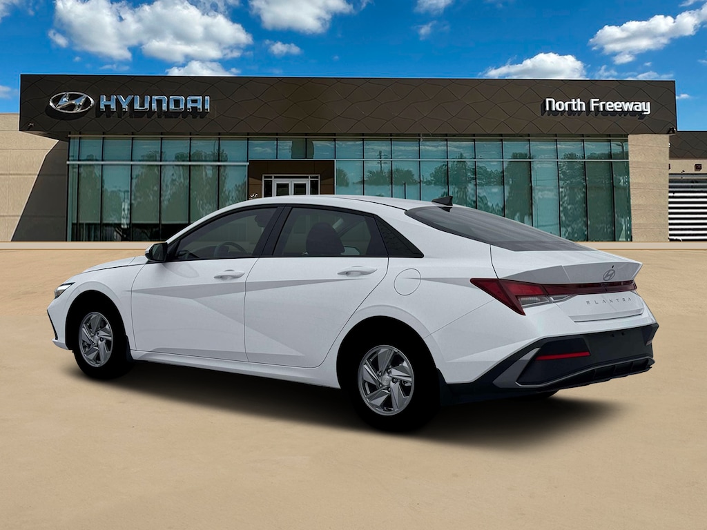 New 2026 Hyundai Elantra SE Sedan