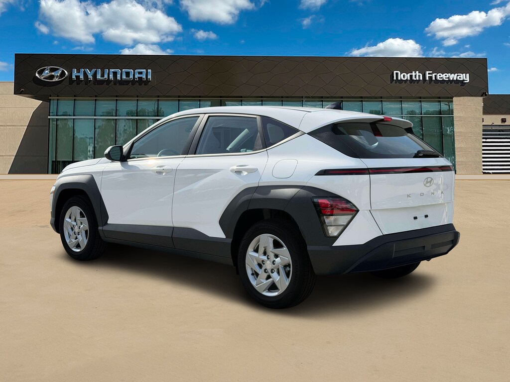 New 2027 Hyundai Kona SE FWD SUV