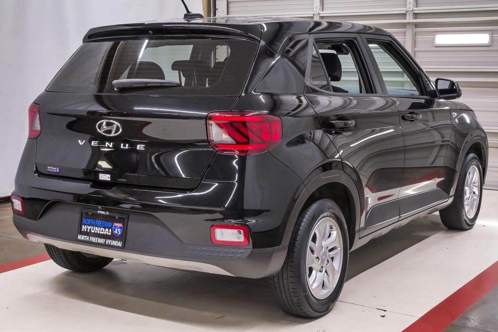 2024 Hyundai Venue SE - Photo 6