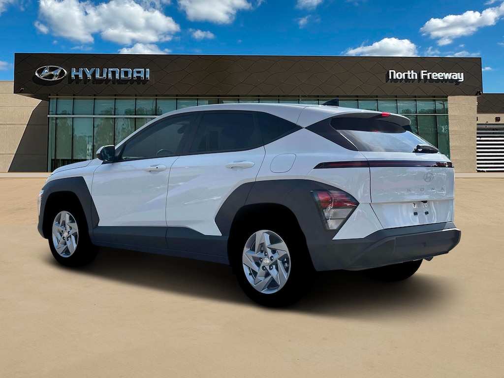 New 2026 Hyundai Kona SE FWD SUV