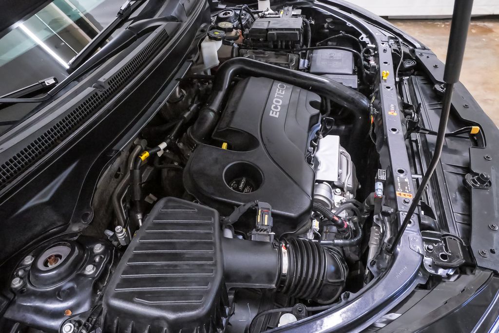 2022 Chevrolet Equinox LS - Photo 32