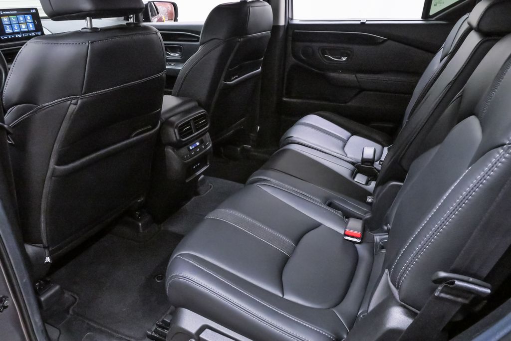 2024 Honda Pilot EX-L - Photo 9