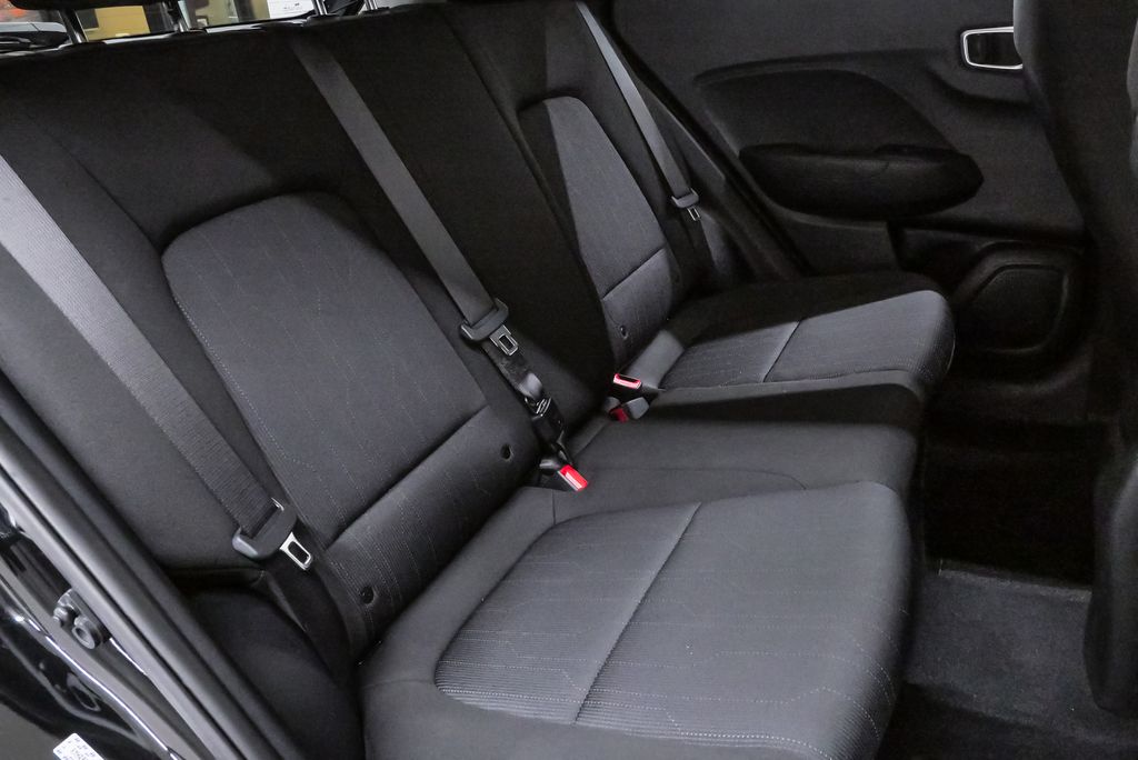 2024 Hyundai Venue SE - Photo 11