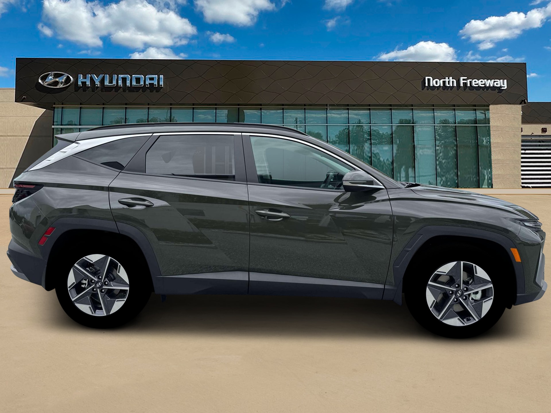 2026 Hyundai Tucson SEL Premium - Photo 9