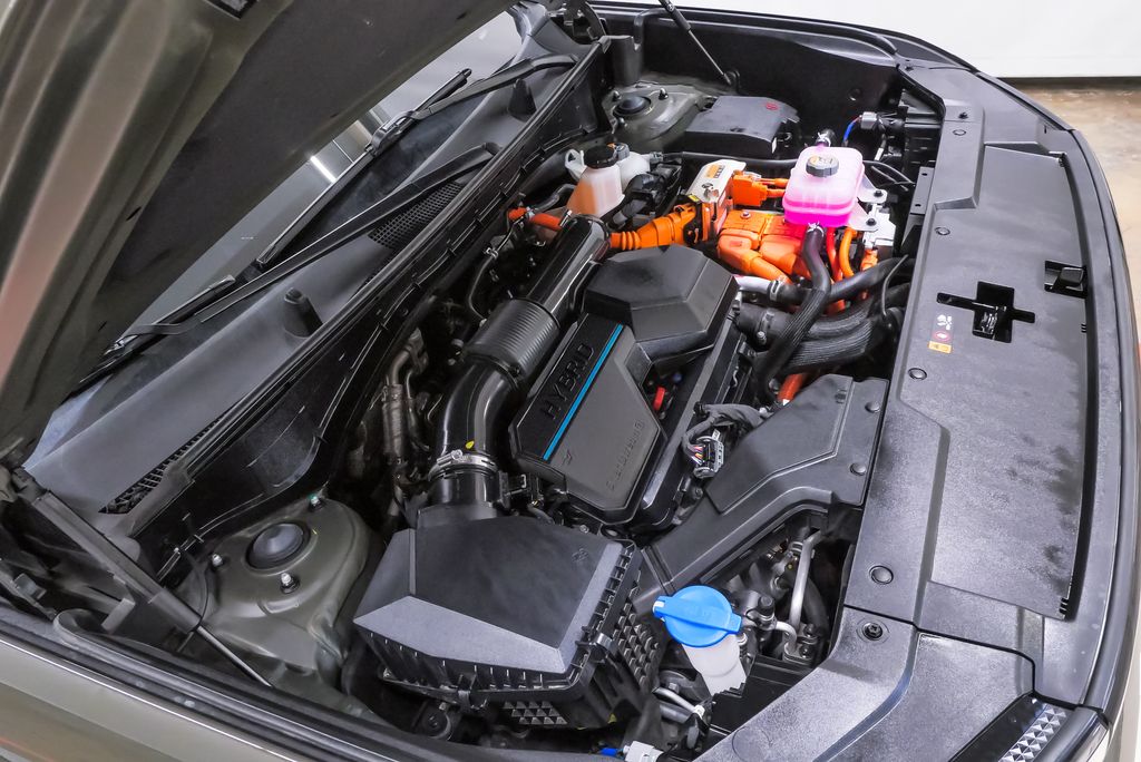 2025 Hyundai Santa Fe Limited - Photo 37