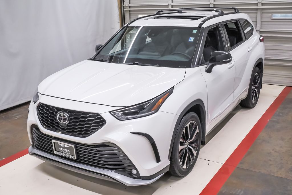2021 Toyota Highlander XSE - Photo 1