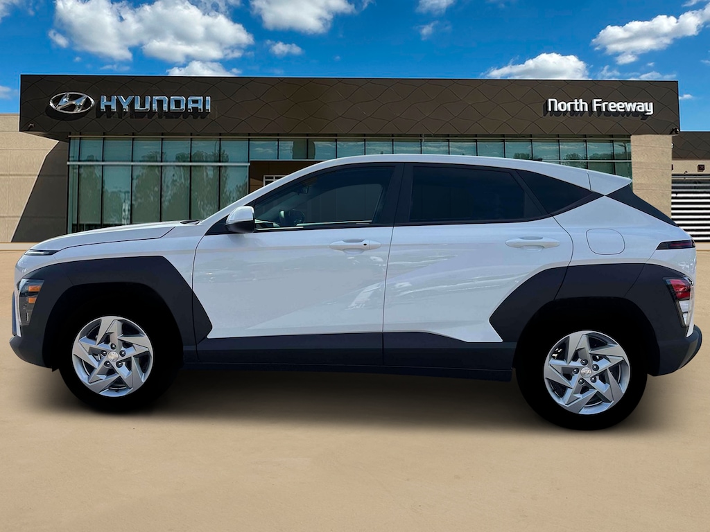 New 2026 Hyundai Kona SE FWD SUV