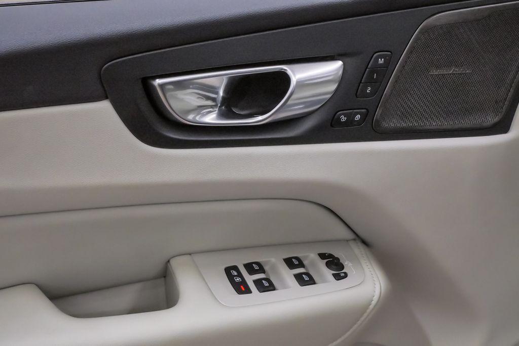 2026 Volvo XC60 Ultra - Photo 26