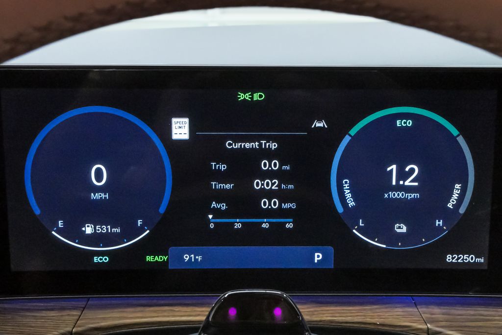 2025 Hyundai Santa Fe Limited - Photo 24
