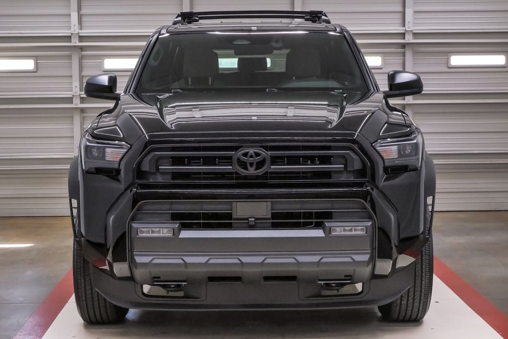 2025 Toyota 4Runner SR5 - Photo 4