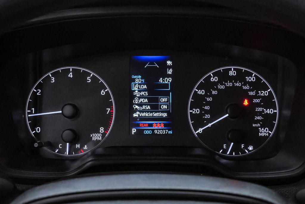 2023 Toyota Corolla LE - Photo 21