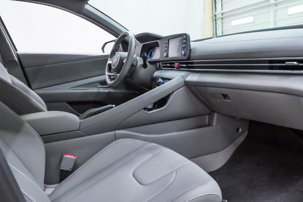 2026 Hyundai Elantra SEL Sport - Photo 12
