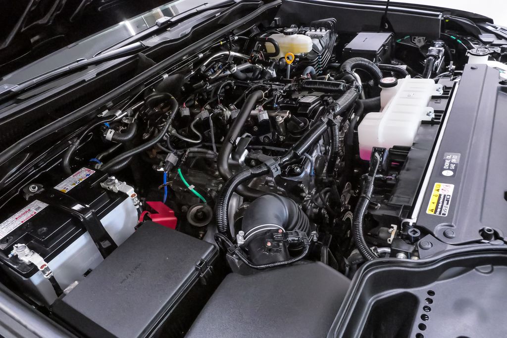 2025 Toyota 4Runner SR5 - Photo 32
