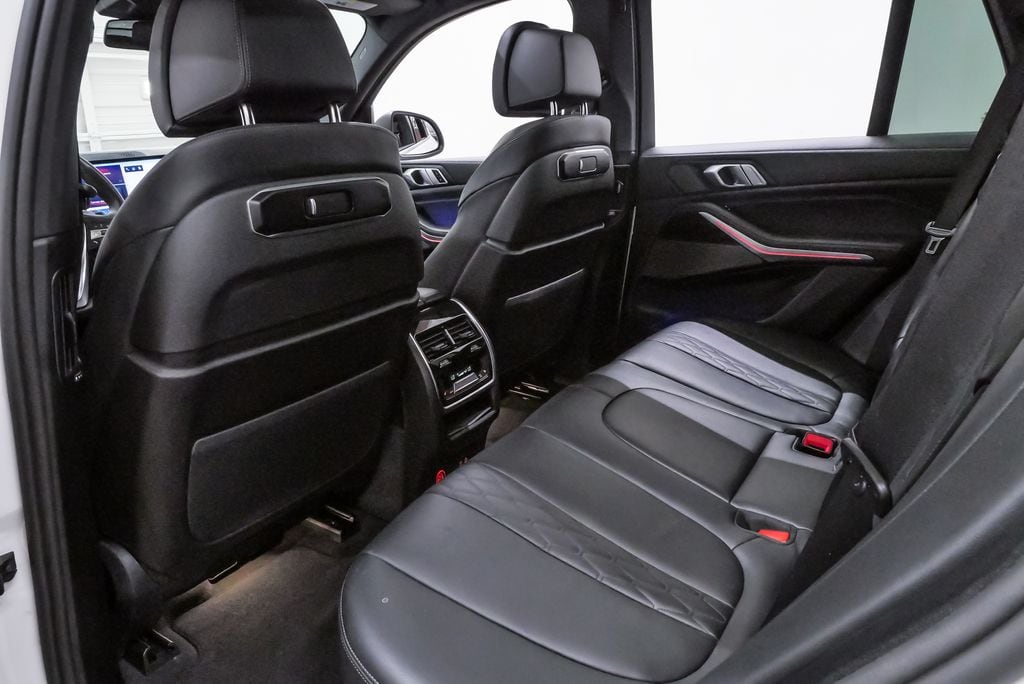 2025 BMW X5 50e - Photo 11