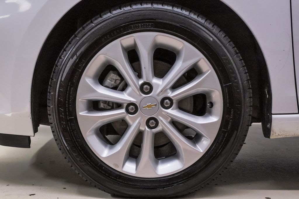 2020 Chevrolet Spark 2LT - Photo 34
