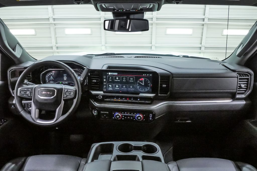 2025 GMC Sierra 1500 SLT - Photo 15