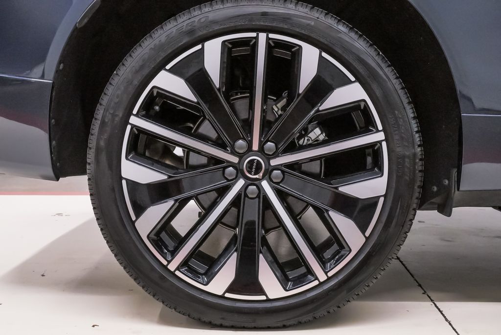 2026 Volvo XC60 Ultra - Photo 35