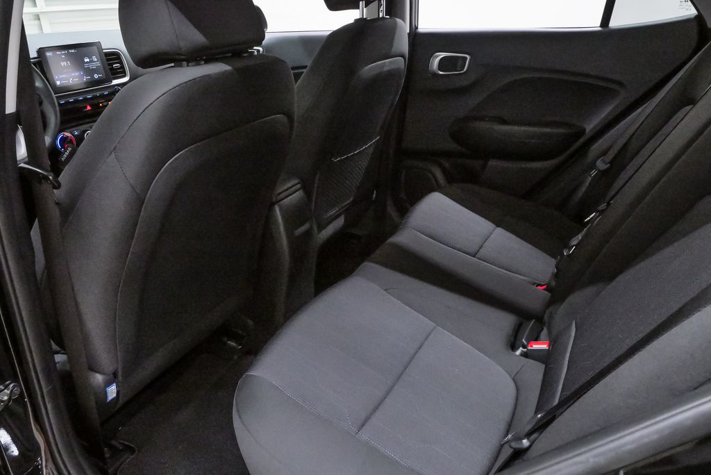 2024 Hyundai Venue SE - Photo 10