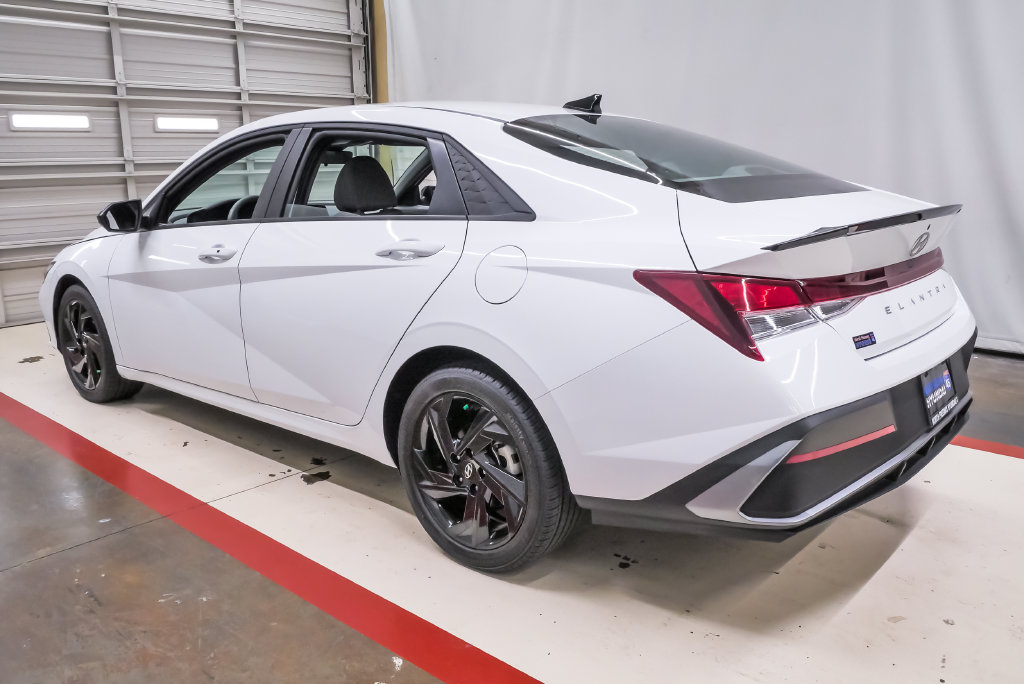 2026 Hyundai Elantra SEL Sport - Photo 8