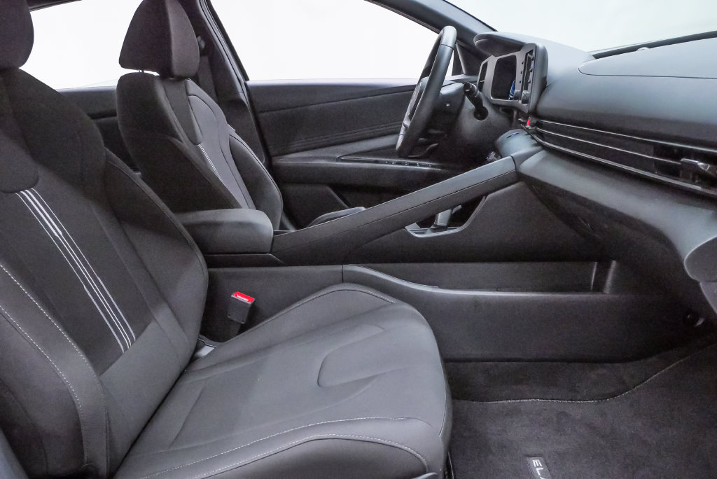 2026 Hyundai Elantra SEL Sport - Photo 13