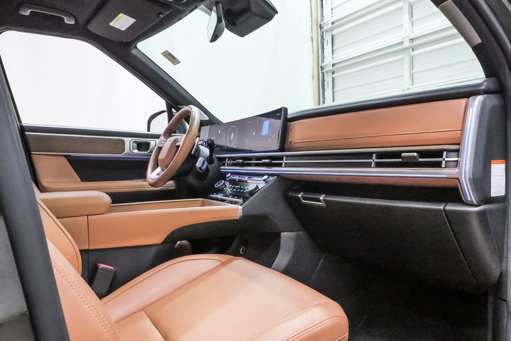 2025 Hyundai Santa Fe Limited - Photo 15
